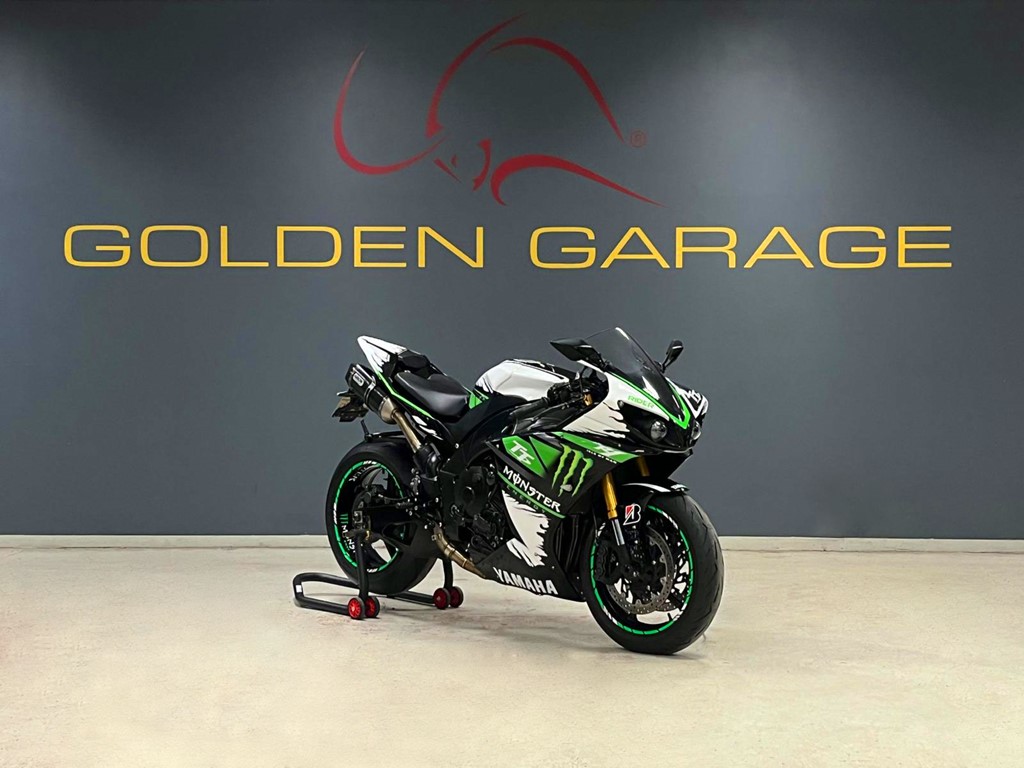 Yamaha YZF R1 bianco pastello - moto usato