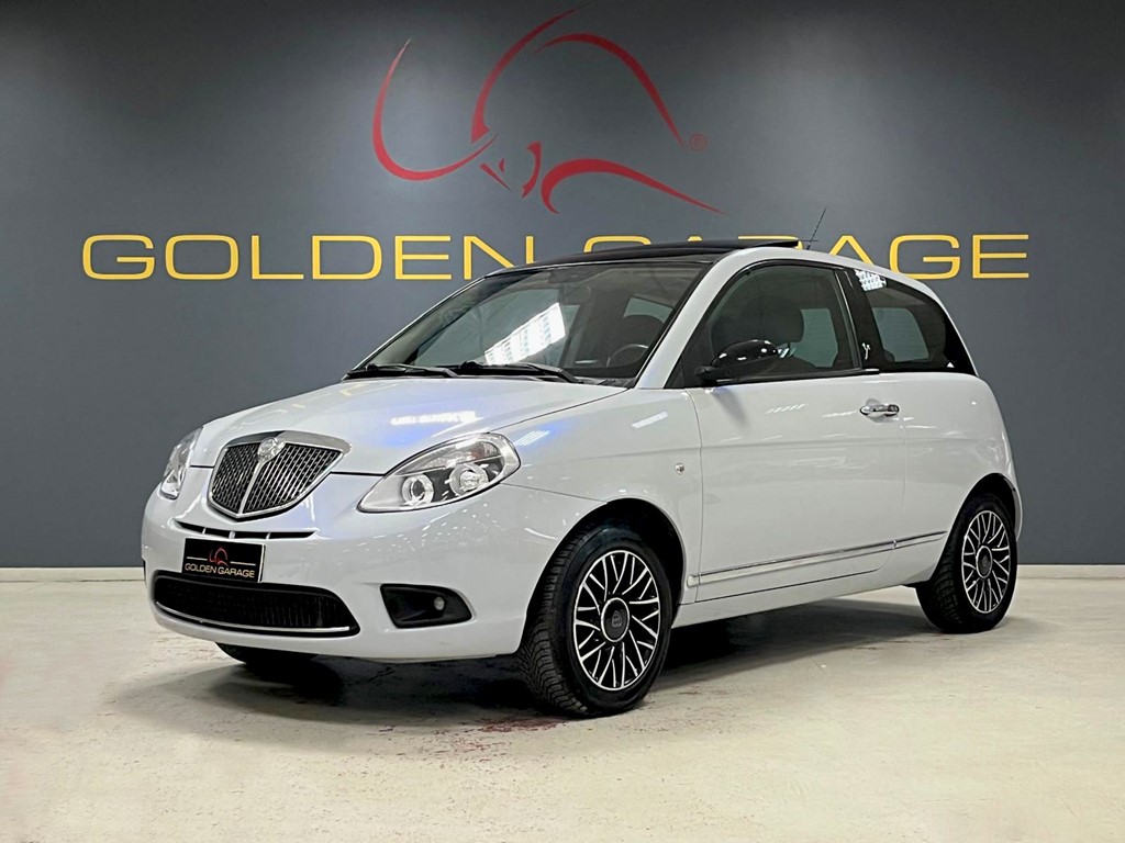 Lancia Ypsilon bianco perlato - auto usato