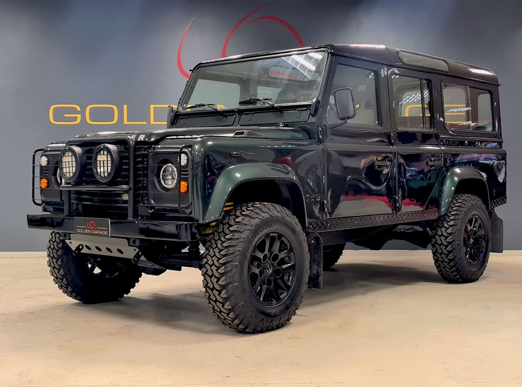 Land Rover Defender 110 2.5 Td5 cat Station Wagon verde metallizato - auto usato
